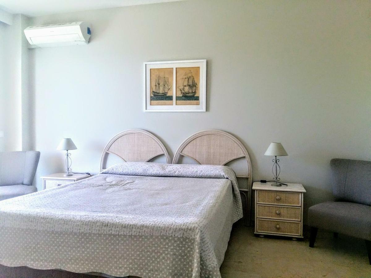Estudio En 1A Linea Torremolinos Exterior photo
